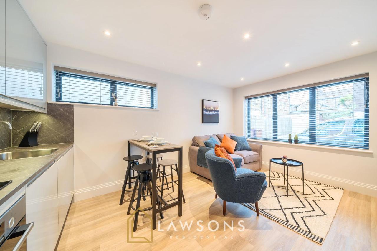 Chic Living By Lawsons Apartman Windsor Kültér fotó