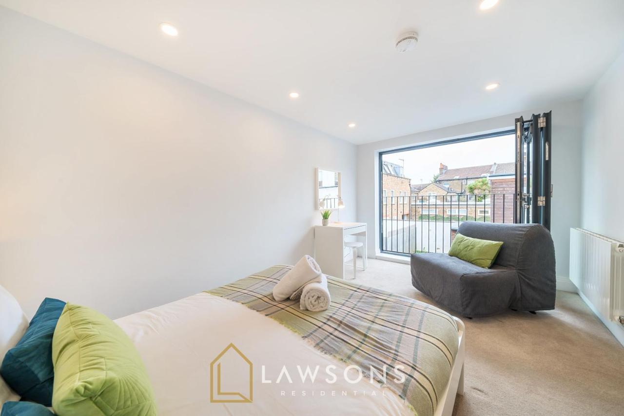 Chic Living By Lawsons Apartman Windsor Kültér fotó