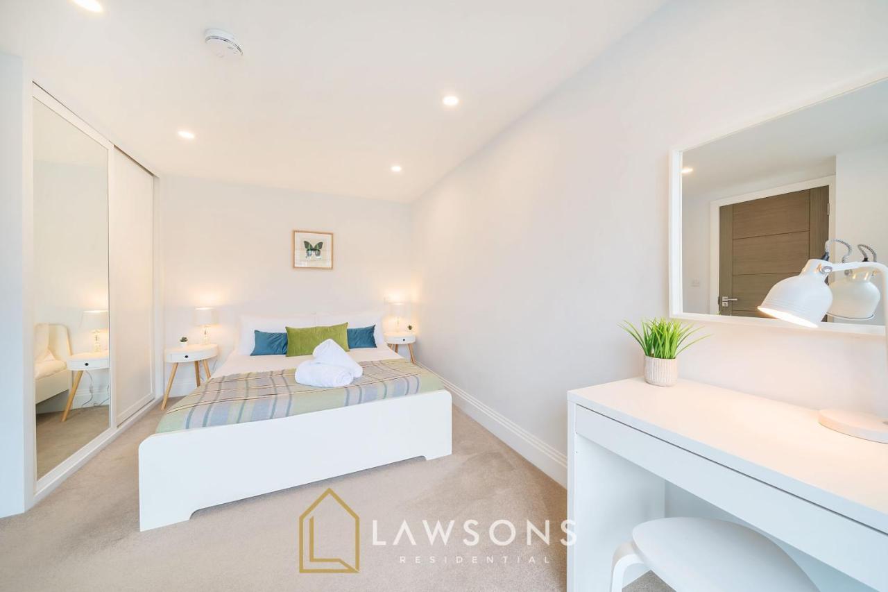 Chic Living By Lawsons Apartman Windsor Kültér fotó